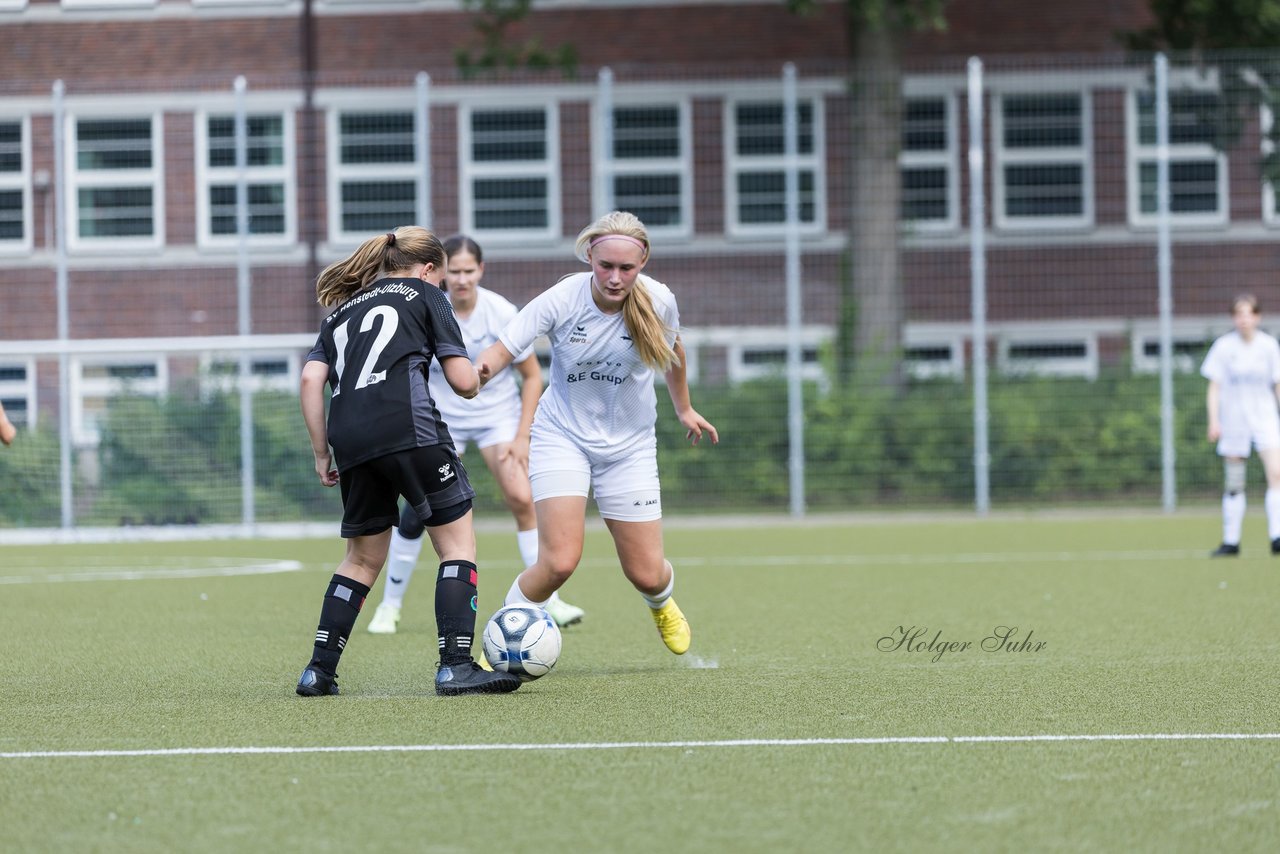 Bild 107 - wBJ Alstertal-Langenhorn - SV Henstedt-Ulzburg : Ergebnis: 4:1